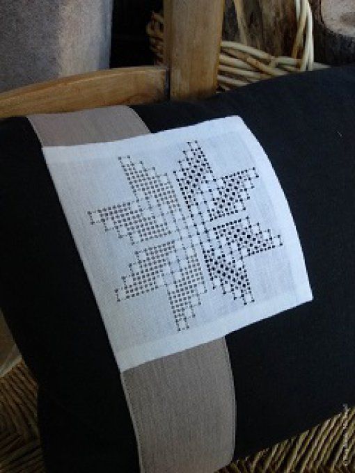 coussin bicolore motif étoile