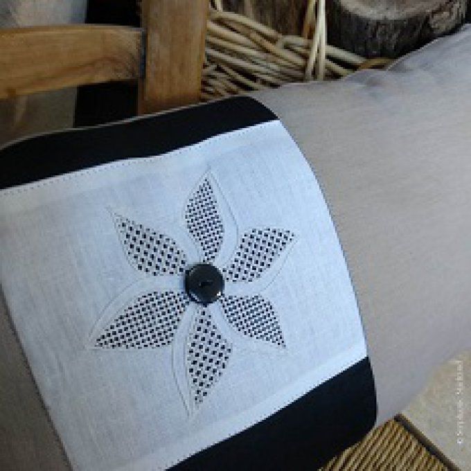 coussin motif fleur