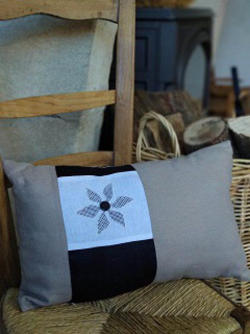 coussin motif fleur