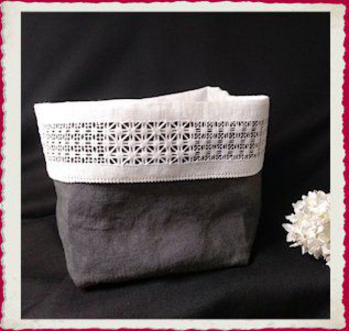 fiche imprimée  Léoncie 